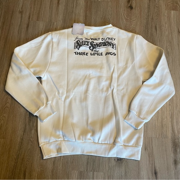 Cakeworthy Disney Three Little Pigs Crewneck oversized Sweater (Unisex) - Picture 4 of 7